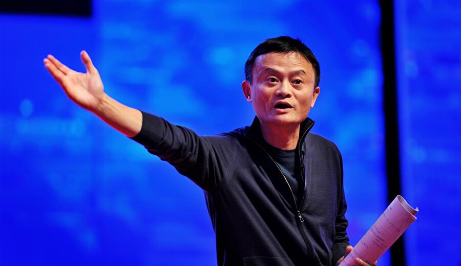 Alibaba'nın CEO'su Çinli iş adamı Jack Ma, her sabah mutlaka koçuyla birlikte tai-chi yapıyor. Üstelik çok fazla seyahat etmesine rağmen koçunu yanından ayırmıyor ve rutini bozmuyor.

                                    
                                    
                                
                                