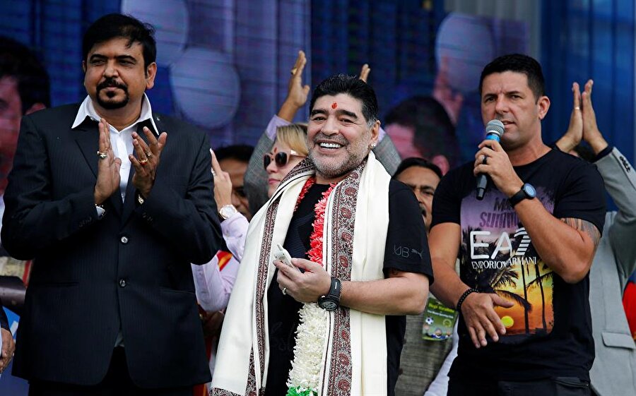 ​Hindistan'da Maradona'nın heykeli dikildi