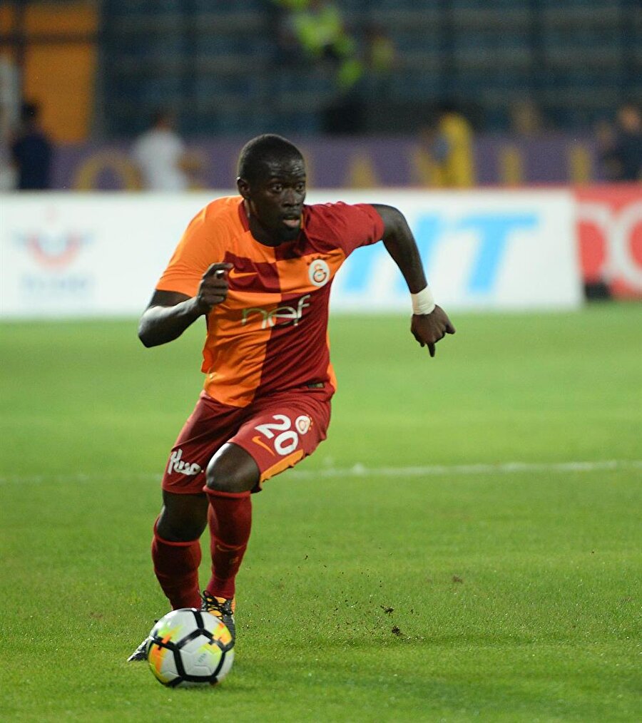 Galatasaray’ın yıldızına 45 milyonluk talip