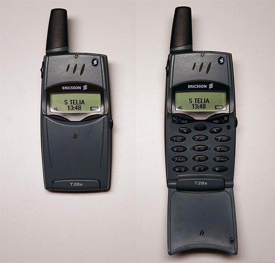 Ericsson T28
Bu telefonun kapağını yanakla kapattığınızda oluşturduğunuz havayı, bugün 3 tane iPhone x'le gezseniz yakalayamazsınız.
