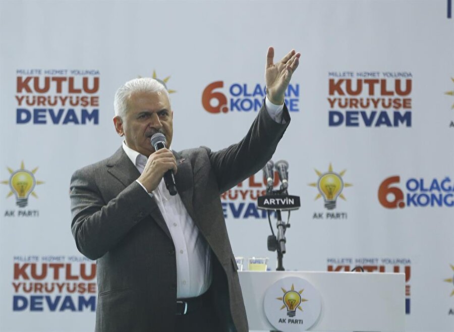Başbakan Binali Yıldırım Artvin'de açıklamalarda bulundu.
