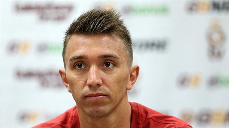 Muslera herkesi hayrete düşürdü