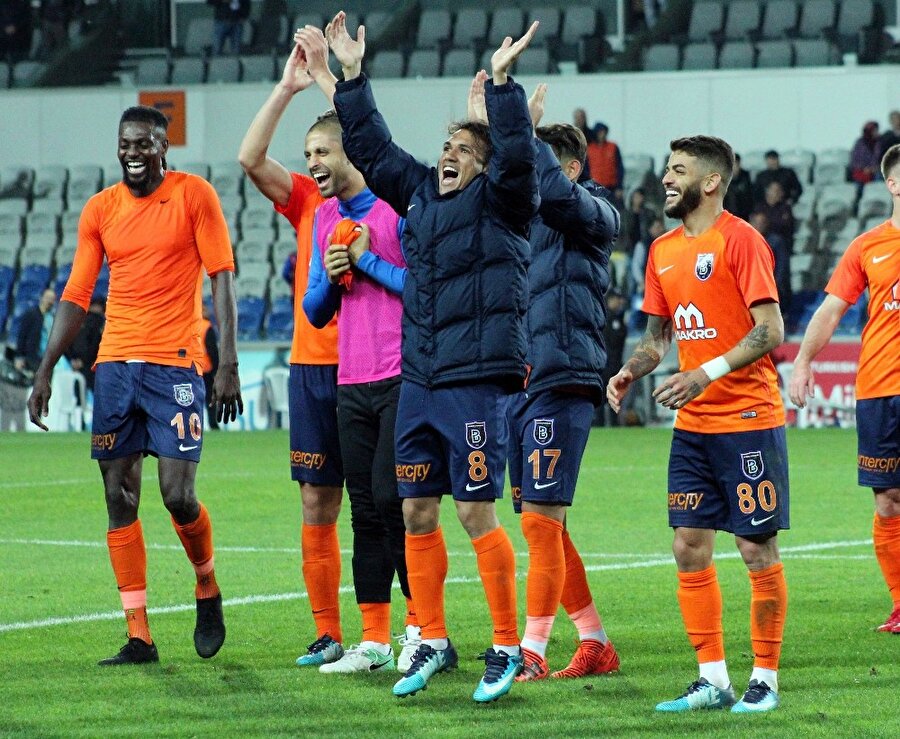 Başakşehir evinde coştu: 4-1