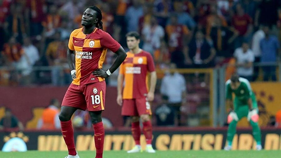 Gomis dibi gördü!