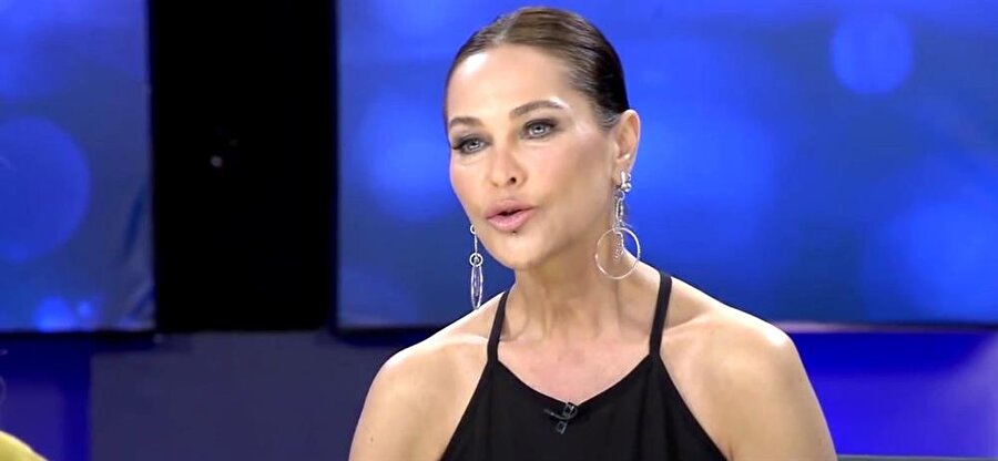 Hülya Avşar'dan ''Müjde var mı?'' sorusuna şaşırtan yanıt..