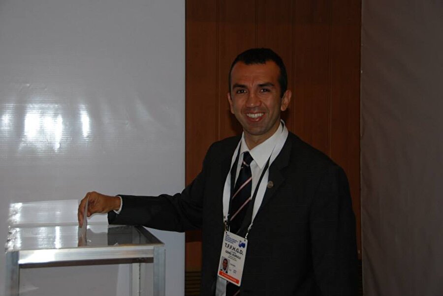 Cem Satman'ın FIFA kokartı geri alındı