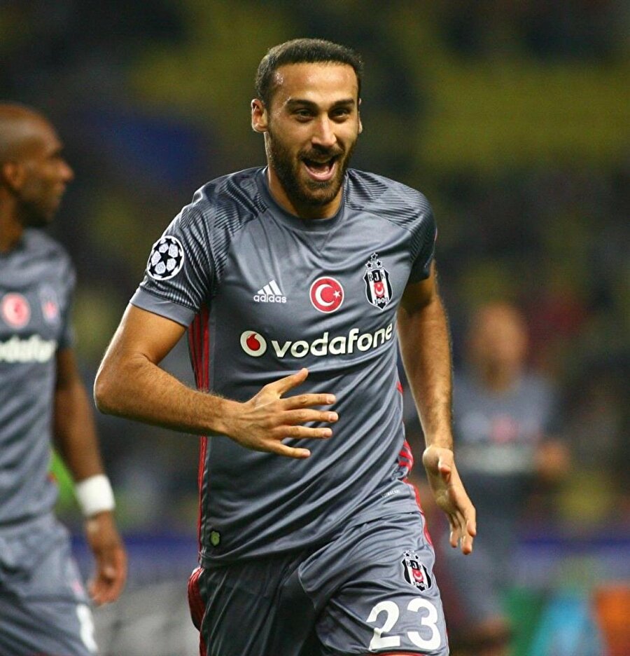 Şimdi de Cenk Tosun kaza yaptı