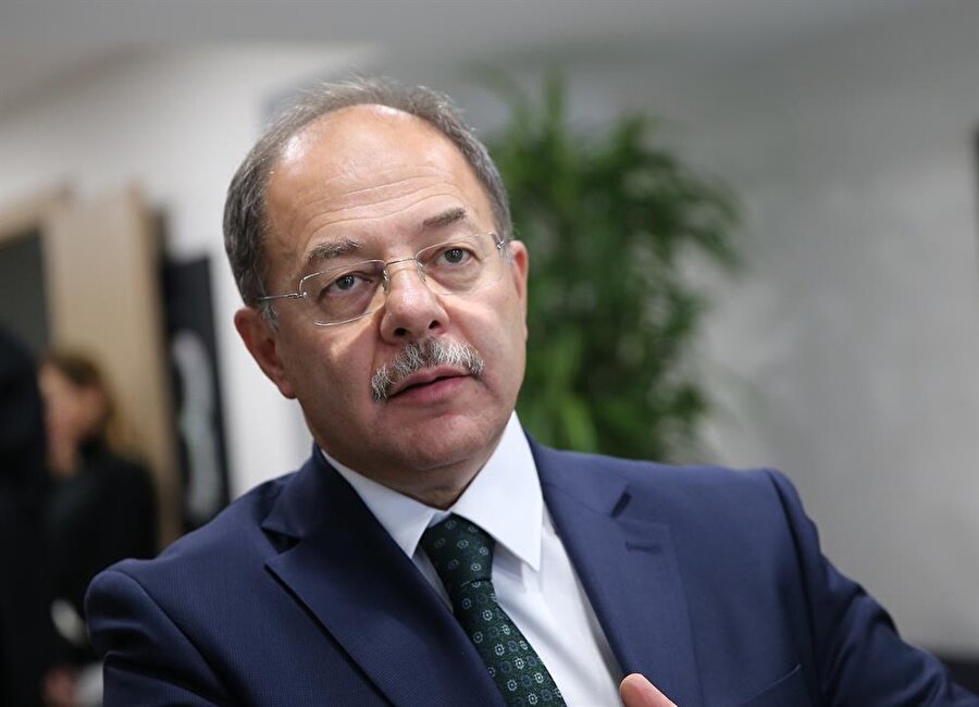 Başbakan Yardımcısı Recep Akdağ