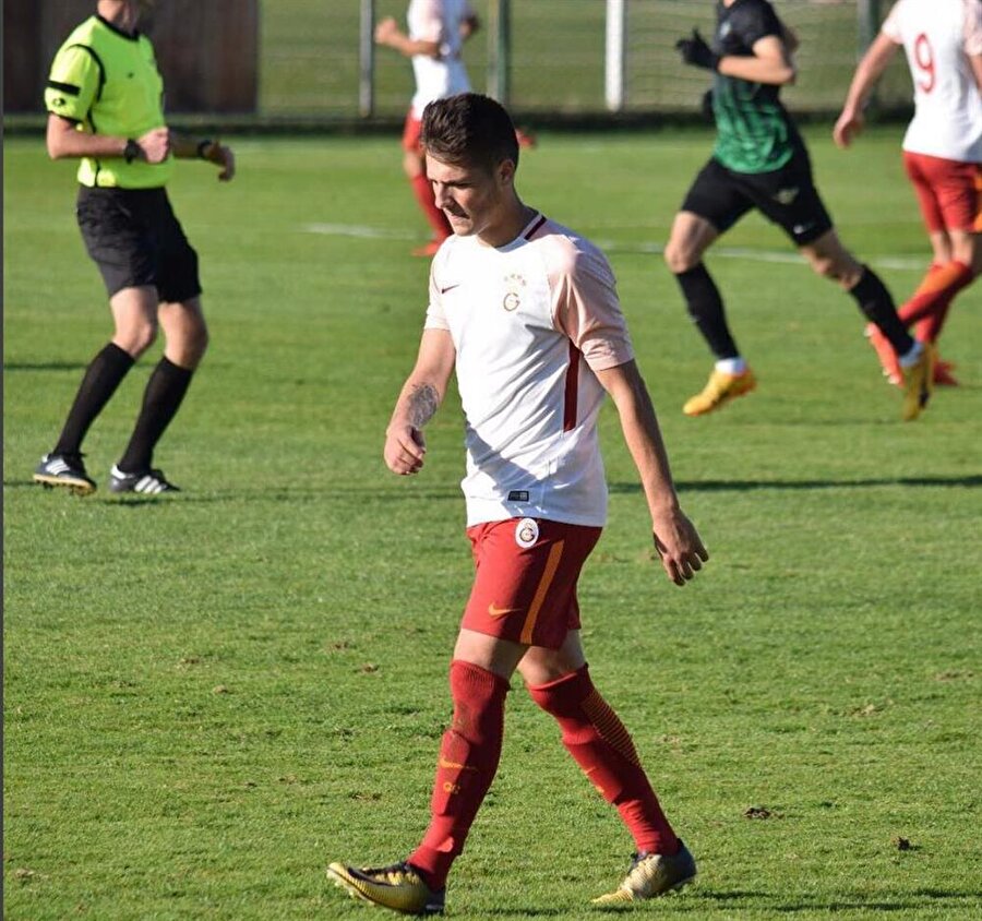 Herkes onu konuşuyor: Galatasaray'ın 18'lik yıldızı attığı gollerle mest etti