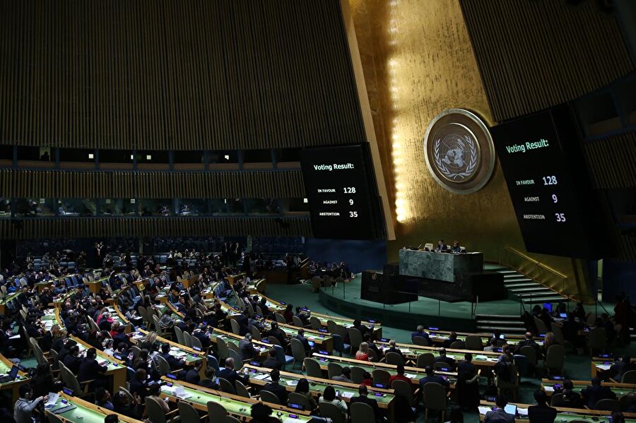 Kudüs tasarısı ABD’nin tehditlerine rağmen BM’de kabul edildi