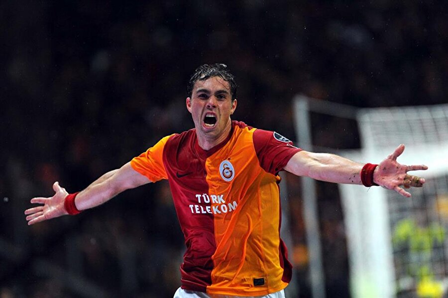 Kulübünden Galatasaray'a Elmander cevabı geldi: "Elmander bizim futbolcumuz"