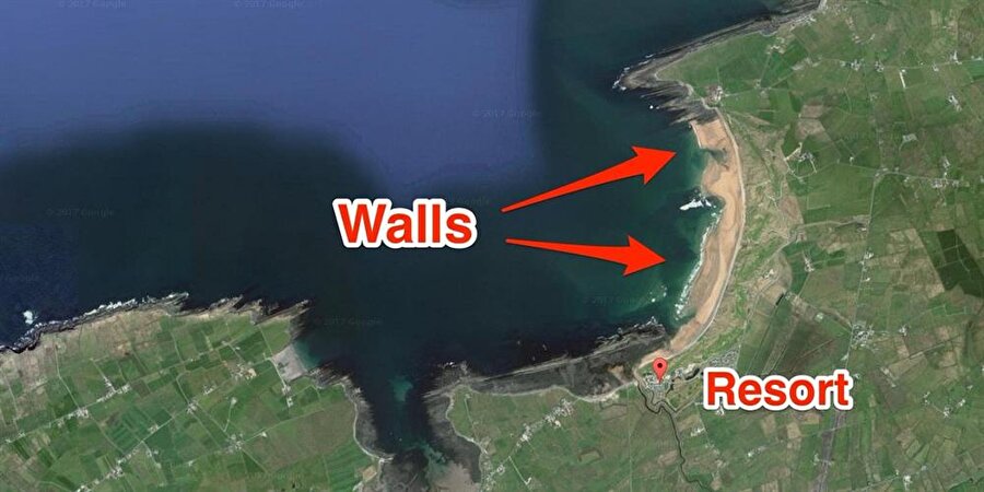 Biri 630 diğeri 260 metre uzunluğunda iki duvar 

                                    İrlanda'daki yerel makamlar tarafından verilen izin, Amerikan Başkanı Donald Trump'ın sahibi olduğu şirkete, yaban hayatın doğal yaşam alanlarına zarar verebileceği konusunda da uyarıda bulunduğunu açıkladı.
                                
