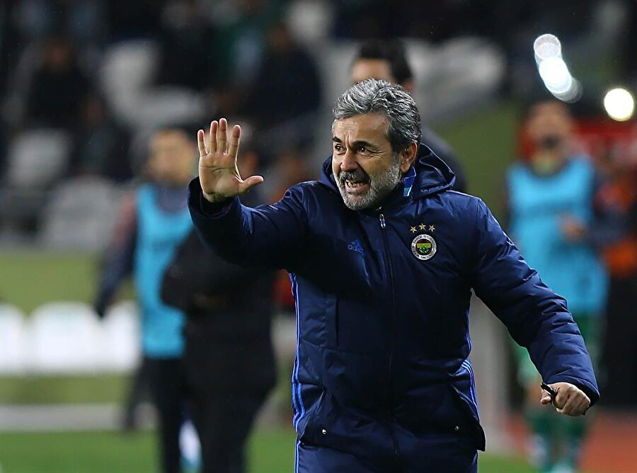 Aykut Kocaman, Ozan Tufan'ı sildi!