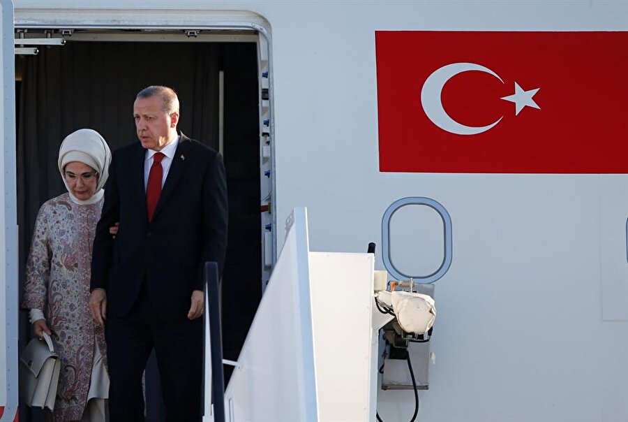 Cumhurbaşkanı Erdoğan ve eşi Emine Erdoğan