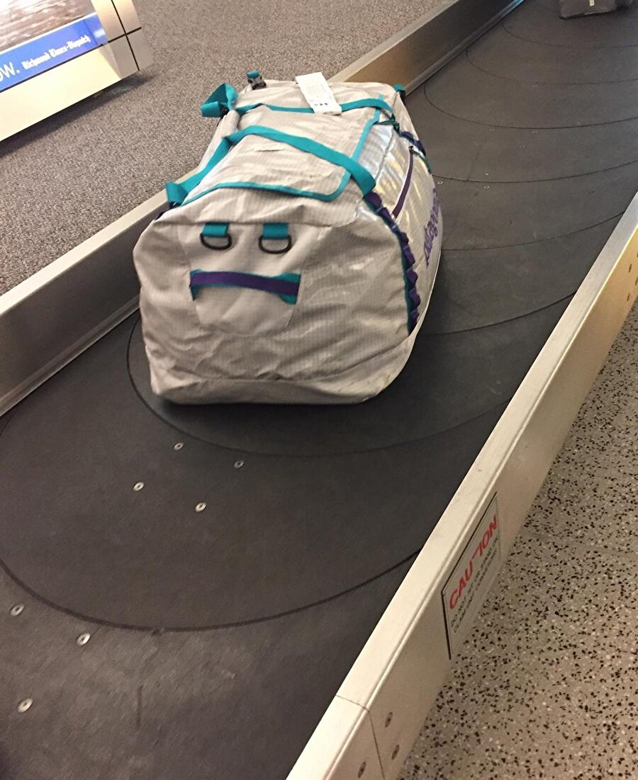 Bagaja gitmekten nefret eden valiz

                                    
                                