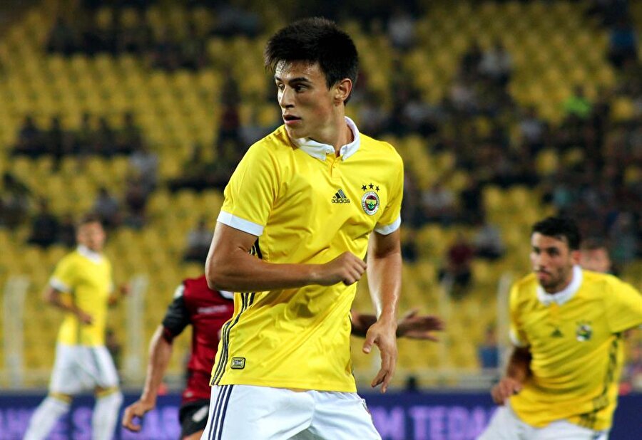 Fenerbahçe, Eljif Elmas’a kulüp arıyor