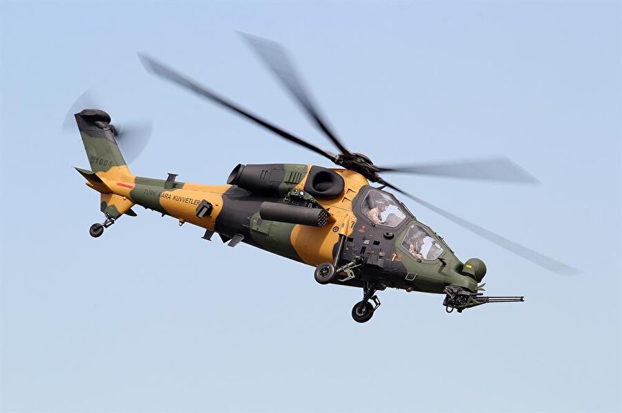 2017'nin son ATAK'ı yuvadan uçtu 

                                    Türk Silahlı Kuvvetleri'nin taarruz ve taktik keşif helikopteri ihtiyacının karşılanması amacıyla geliştirilen T129 ATAK'ın bu yılki son teslimatı da tamamladı. 2016 sonunda sayısı 18'i bulan ATAK helikopterine bu yıl 9 helikopter daha eklendi.
                                