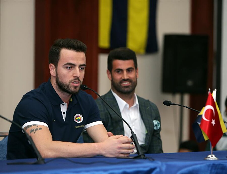 İki kaptan buluştu! İşte ‘sokak’ paylaşımı