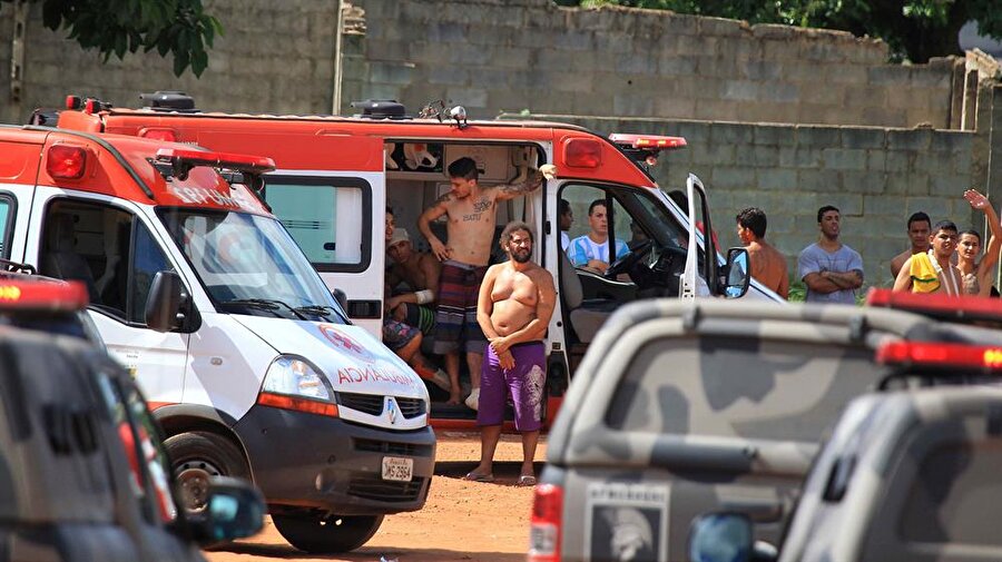 Brezilya'da Cezaevinde Kavga! 106 Firar, 9 Ölü