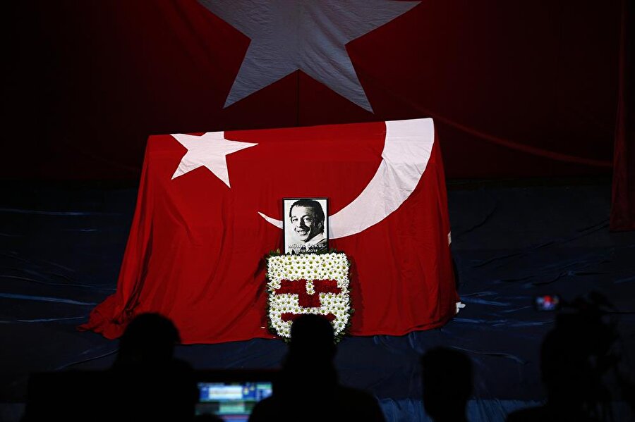 Münir Özkul'a veda