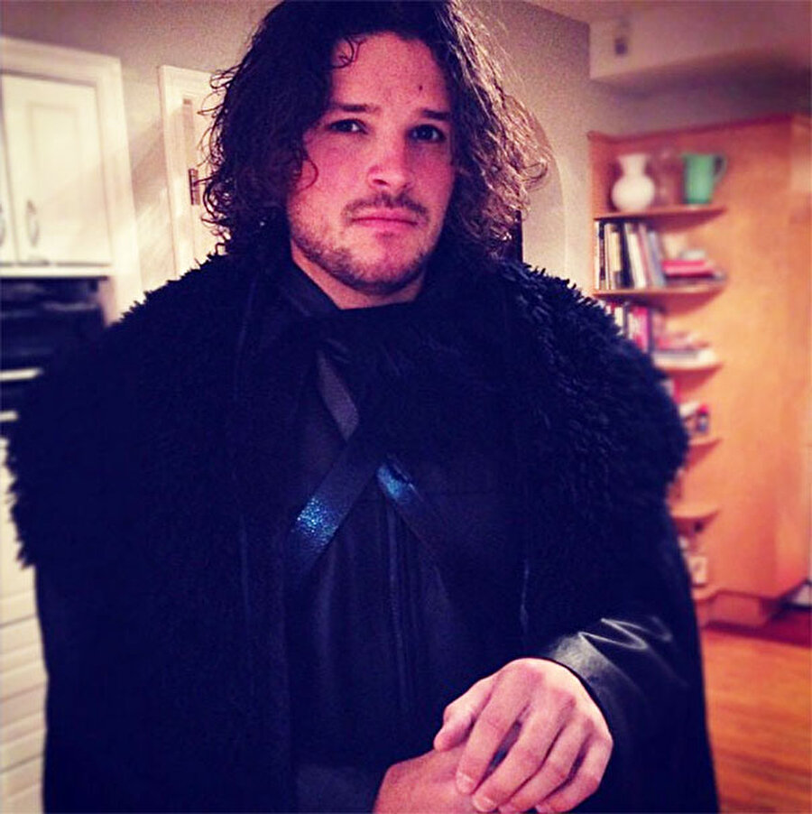 Jon Snow

                                    
                                    
                                
                                