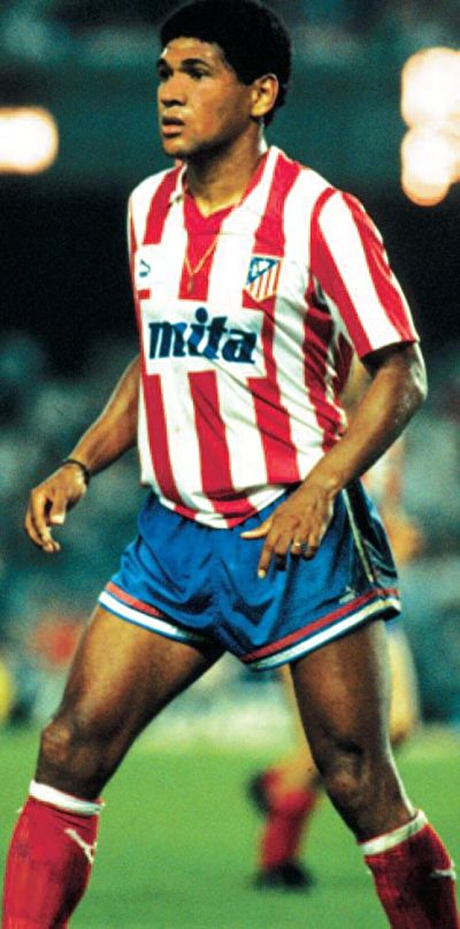 Başarılı futbolcu Vasco da Gama'da sergilediği performansla dikkatleri üzerine çekti ve 1988'de İspanyol ekibi Atletico Madrid'e transfer oldu. Atletico Madrid formasıyla 163 maça çıkan Donato 11 kez fileleri sarstı. Sambacının, Atletico kariyeri 1993'te sona erdi. Donato, Atletico Madrid ile iki kez İspanya Kral Kupası'nı kazandı.
