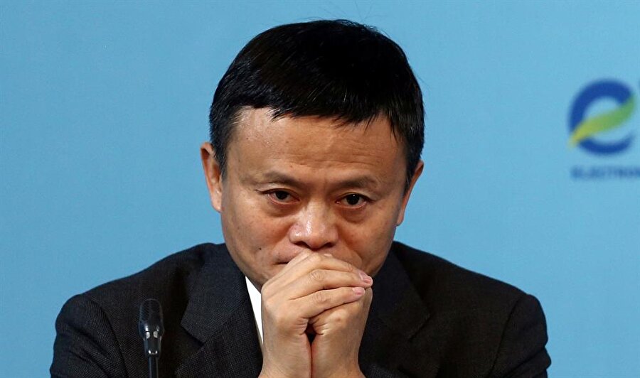 Jack Ma
Alibaba kurucusu Jack Ma'nın Davos'ta çok tartışılan açıklaması. Ma; "ABD 30 yılda savaşlara 14.2 Trilyon Dolar harcadı. Bu parayı küresel alanda alt yapı yatırımlarına, beyaz ve mavi yakalılara harcasaydı ne olurdu?" 