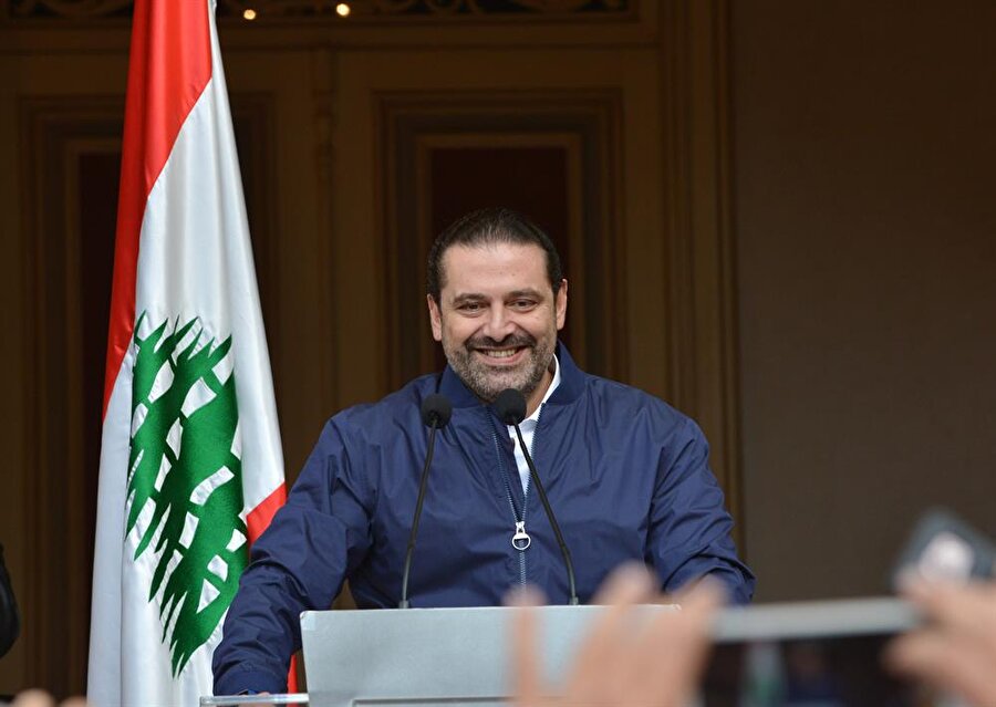 Saad Hariri
Lübnan Başbakanı Saad Hariri'nin istifası öncesi Suudi Arabistan'da verdiği demeç. Hariri ülkesine dönüşü sonrası, istifasını geri öçektiğini ve pozitif bir şok yaratmak istediğini açıkladı. Hariri; "Hayatım hedef alacak bir planın gizlice hazırlandığını hissediyorum."