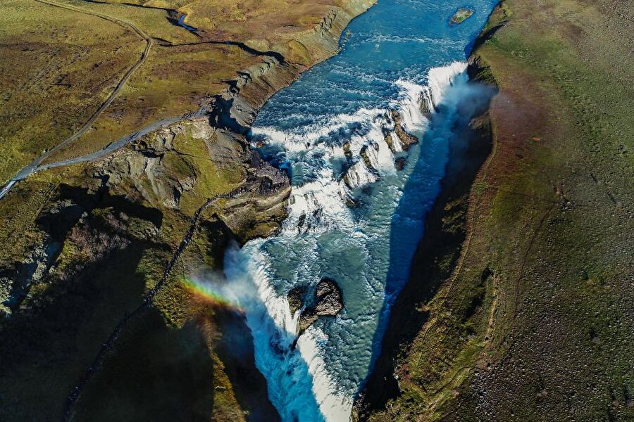 İzlanda'nın en ünlü şelalesi Gullfoss
