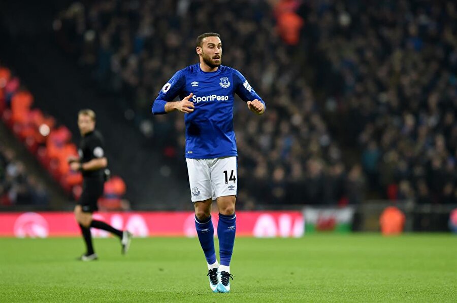 İngilizler Cenk Tosun'u beğendi