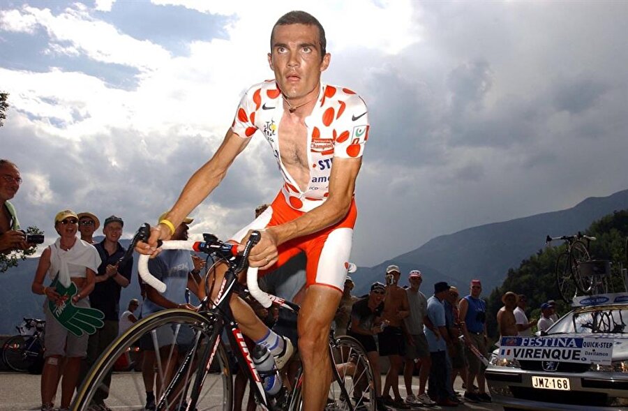 Richard Virenque

                                    19 Kasım 1969 doğumlu Fransız bisiklet sporcusu Richard Virenque'nin ismi 1998'de dopinge karıştı. Birçok uluslararası turda etap birincilikleri elde eden Fransız sporcu, doping olayıyla kariyerini zora soktu. Richard Virenque, 2004'te emekli oldu.
                                