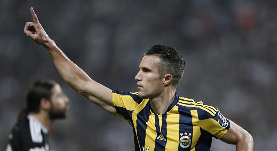 Van Persie gitmeden formasını satışa çıkardılar