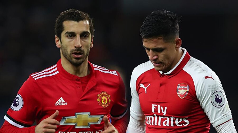 SANCHEZ - MKHITARYAN TAKASI

                                    Arsenal'in Şilili yıldızı Sanchez'in takımdan ayrılma isteği biliniyordu ancak, 29 yaşındaki oyuncu bu isteğine ilk kez bu kadar yakın. Üstelik aynı Robin van Persie'nin yıllar önce yaptığı gibi bunu Manchester United'a giderek yapacak ve Arsenal de karşılığında United'dan önemli bir oyuncuyu, Mkhitaryan, takasla alacak. Böyle bir transfer senaryosu uzun yıllardır görülmemişti.
                                