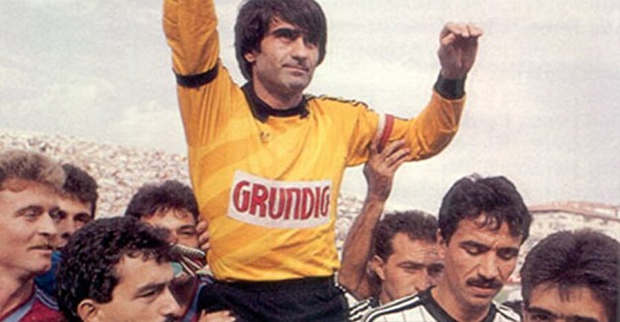 15 yıl boyunca Trabzonspor forması giyen Şenol Güneş 1987’de futbolu bırakma kararı aldı. Şenol Güneş için biri İstanbul’da olmak üzere iki jübile maçı organize edildi. 1 Ağustos 1987'de eski ismiyle Fenerbahçe Stadı'nda Beşiktaş ile Trabzonspor, Şenol Güneş'in jübilesi için karşı karıya geldi. Söz konusu mücadeleyi Beşiktaş 4-1 kazandı. Bir diğer jübile maçı ise 9 Ağustos 1987'de Hüseyin Avni Aker'de Trabzonspor ile Samsunspor arasında oynandı. Bu maçı ise bordo-mavililer 2-0 kazandı.