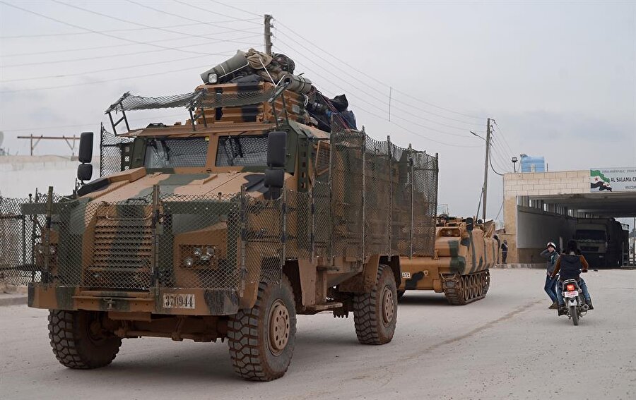 Türk Silahlı Kuvvetleri Azez'den operasyon başlattı

                                    
                                    
                                    Askeri birlikler, Kilis Öncüpınar Sınır Kapısından Azez bölgesine geçti. TSK, Zeytin Dalı Harekatı'nda Afrin bölgesinin doğusundaki Azez'den operasyon başlattı.
                                
                                
                                