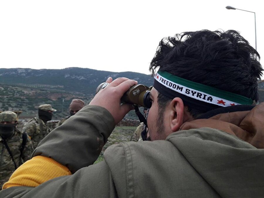 Sabah saatlerinde ÖSO askeri tarafından işgal altındaki Afrin’e kara harekatı başladı.

                                    
                                    
                                    
                                    
                                    
                                    
                                
                                
                                
                                
                                
                                