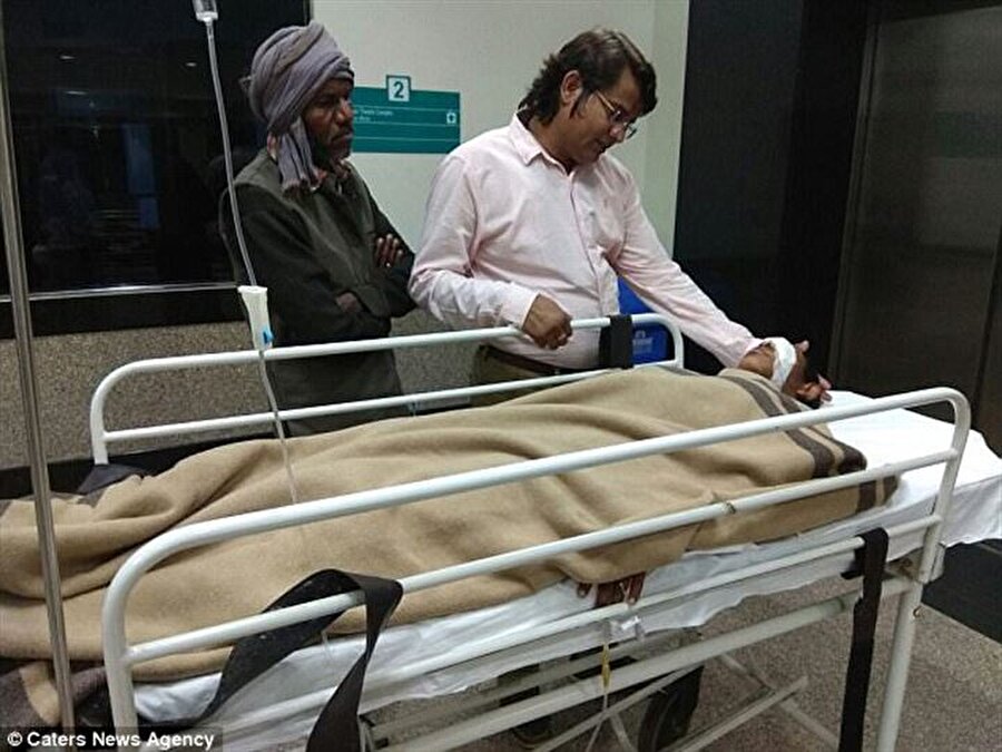 16 Ocak'ta Bombay Hastanesi'nde ameliyat olan Simaria, 7 saat süren operasyondan sonra 10 gün hastanede kaldı.
