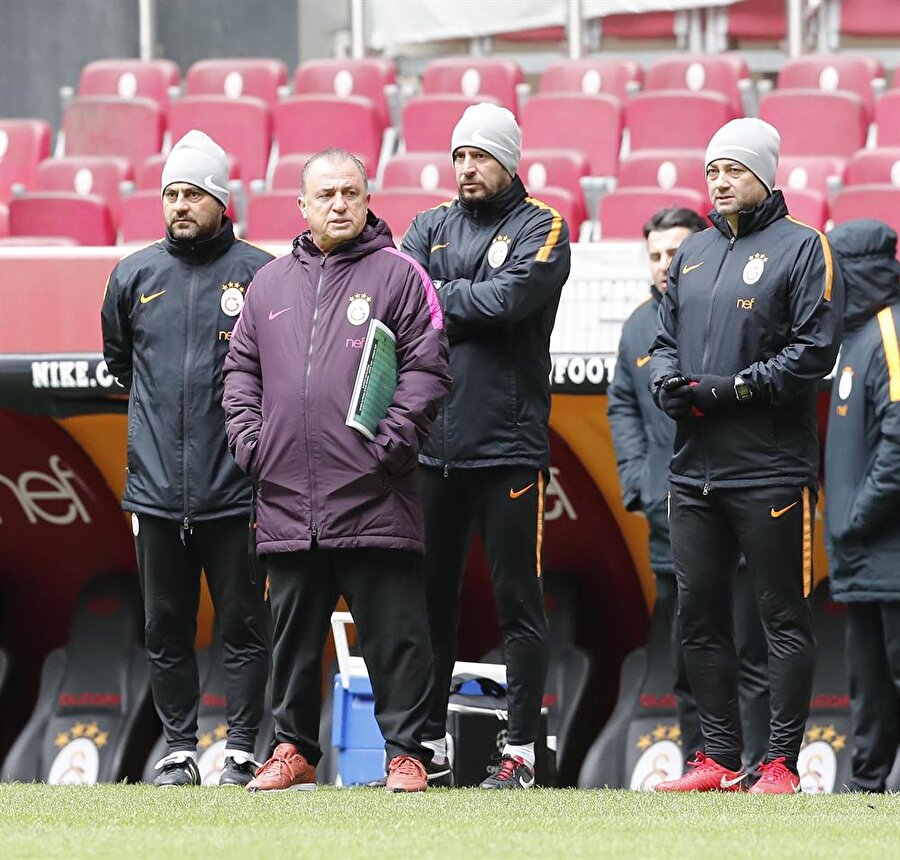 Galatasaraylı futbolcu kampı terk etti!