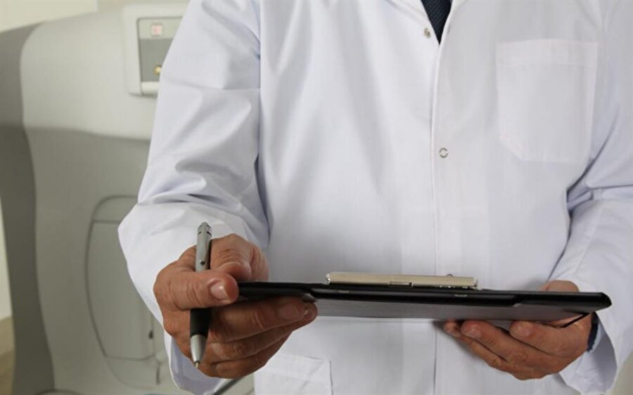 İspanya'da 18 ay çalışıp 15 yıl maaş alan memur