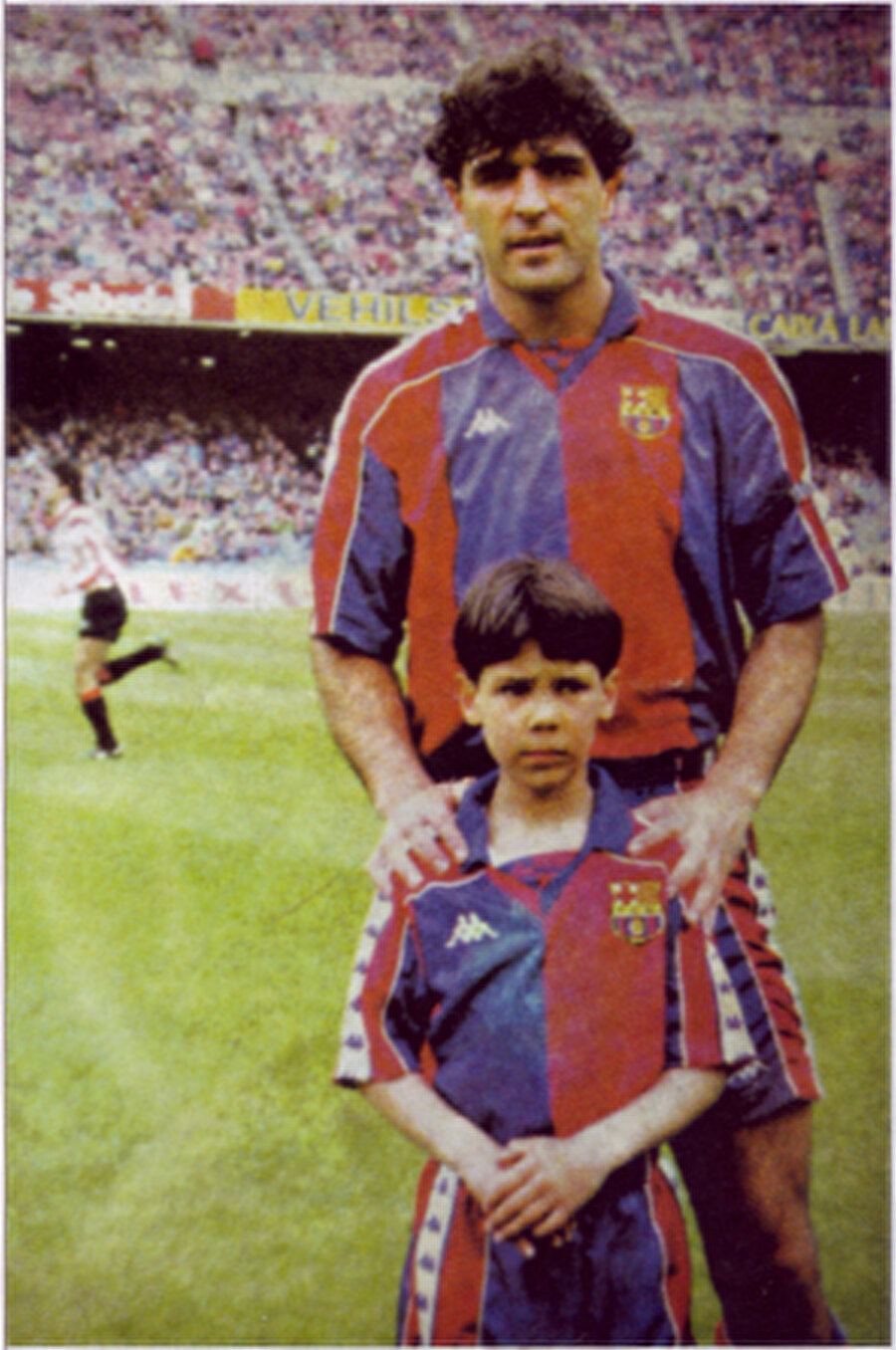 Nadal Ailesi sporla iç içe bir yapıya sahip. Ünlü sporcunun bir diğer amcası Miguel Angel Nadal 1991-1999 yılları arasında Barcelona forması giydi. Amca Nadal aynı zamanda İspanya Milli Takımı formasıyla 62 maça çıktı. 