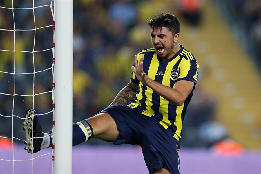 Veda zamanı: Ozan Tufan kulüp binasına son kez geldi!