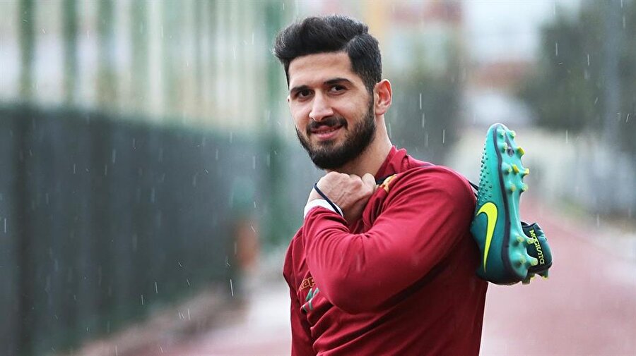 Emre Akbaba, Başakşehir'e imza attı! Ama…