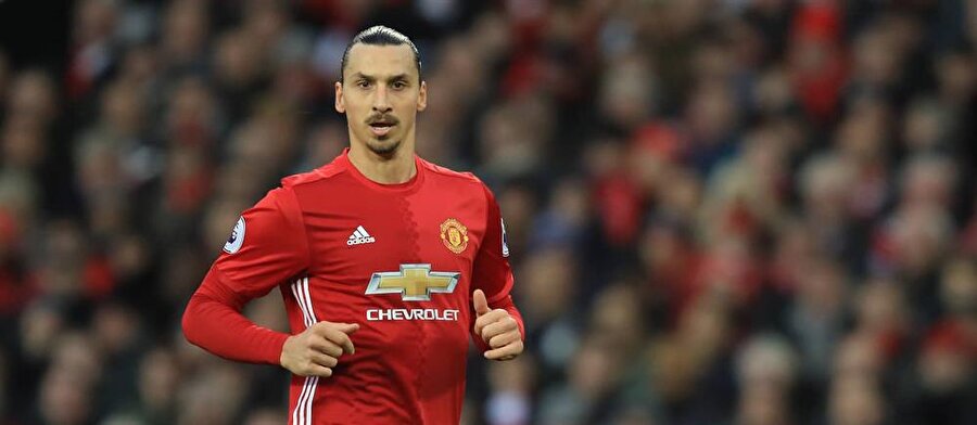 Zlatan İbrahimovic imzayı attı!