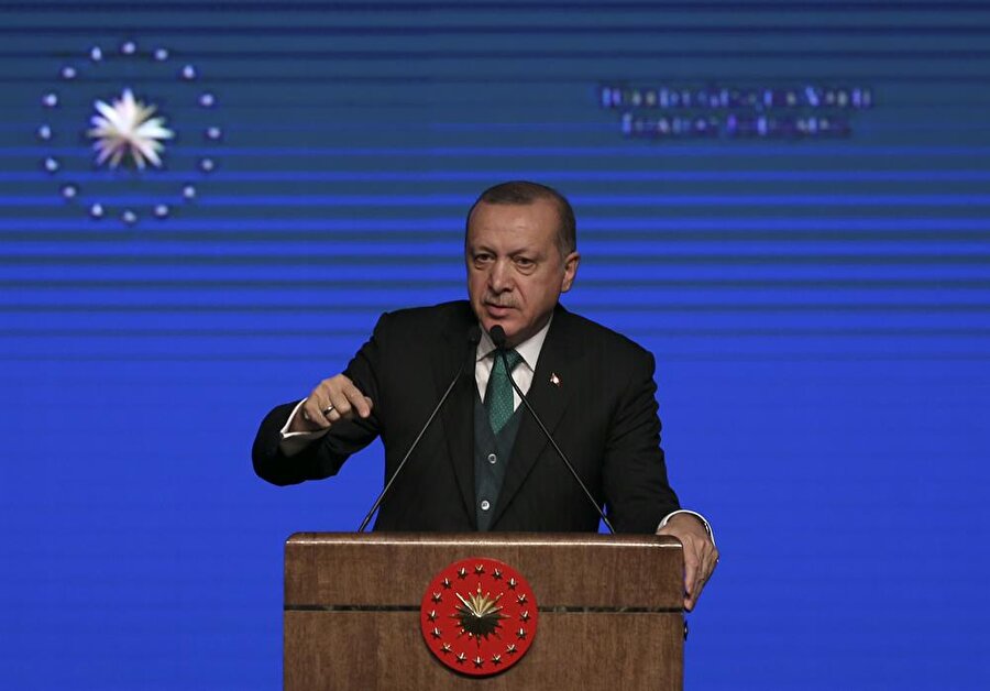 Cumhurbaşkanı Recep Tayyip Erdoğan, TÜGVA Gençlik Buluşması'nda konuşma yaptı.