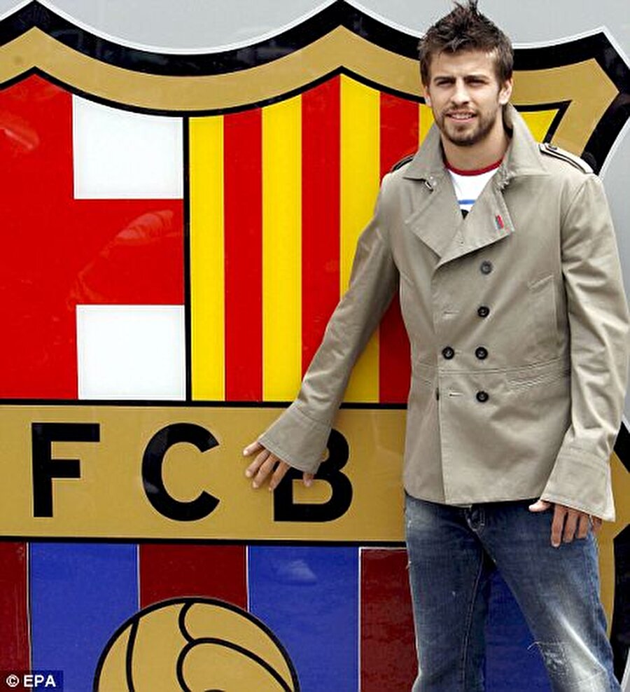 
                                    İspanyol futbolcu 2008'de 5 milyon Euro'luk bonservis bedeliyle Barcelona'ya imza attı. 
                                