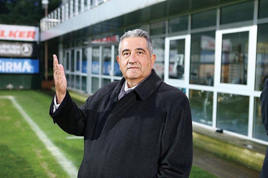 Mahmut Uslu'dan zehir zemberek açıklamalar