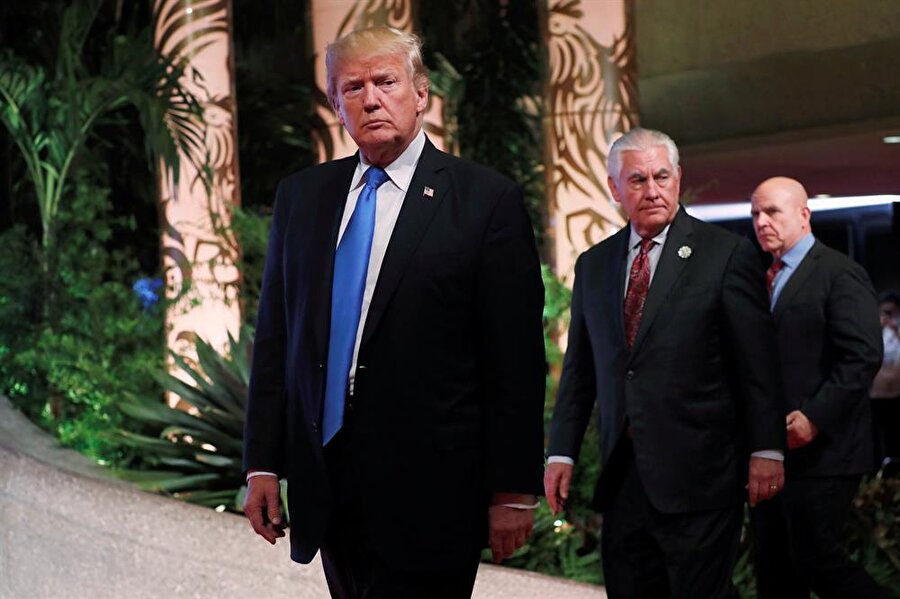ABD'den iki isim Türkiye'ye geliyor
ABD Dışişleri Bakanı Tillerson ve güvenlik danışmanı McMaster Türkiye'ye geliyor.