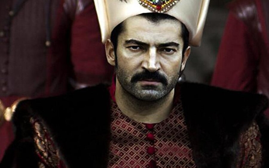 Yakında ekranlarda!
Fragmanın ardından Mehmed Bir Cihan Fatihi dizisinin yakın zamanda ekrana gelmesi bekleniyor.