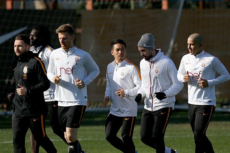 Galatasaray'da büyük skandal: Futbolcular 7 aydır para almıyor!