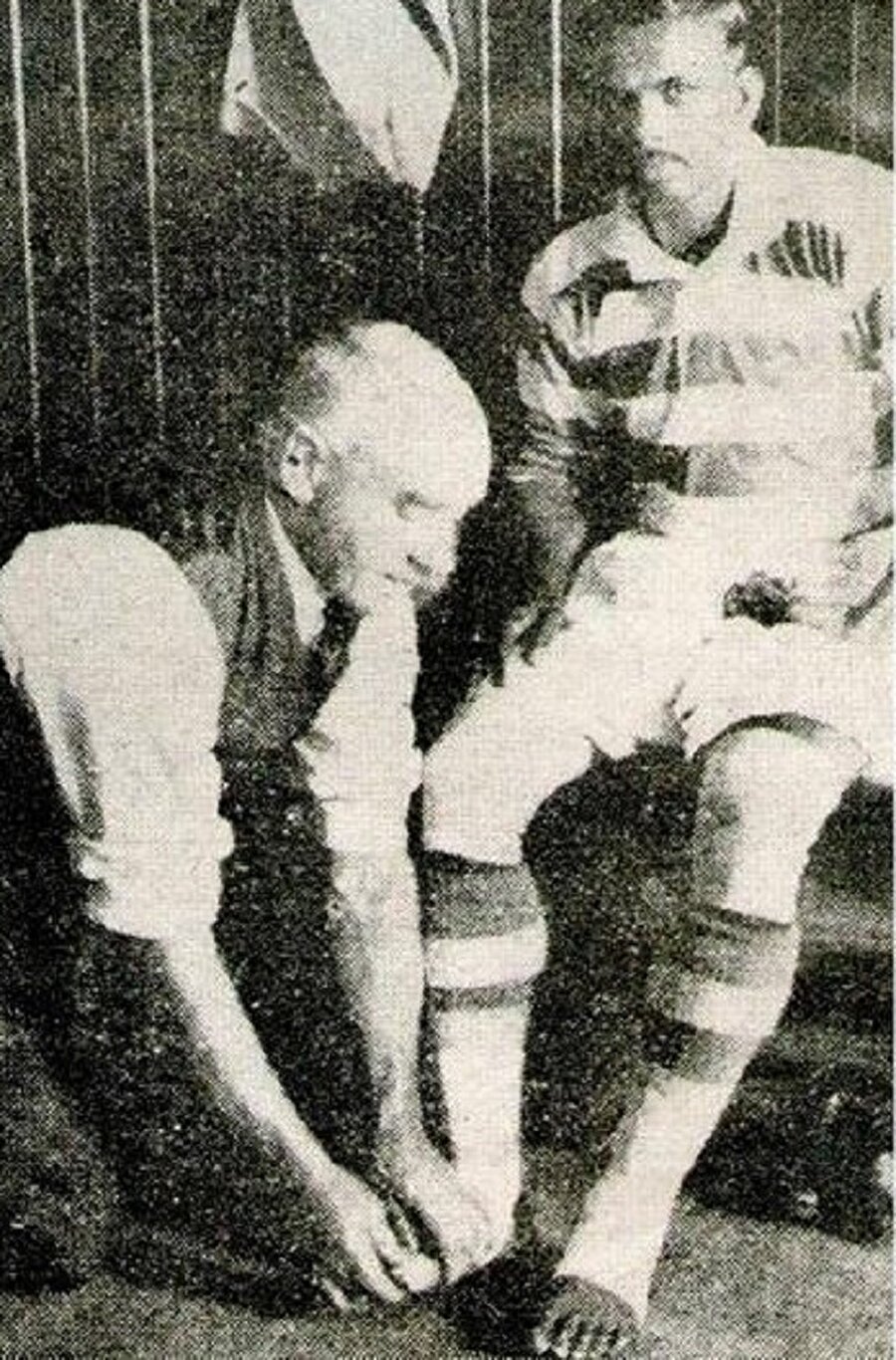 Çıplak ayakla meşin yuvarlağın peşinde koşan efsane: Mohammed Abdul-Salim Bachi